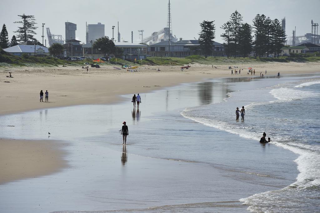 Hotel Nrma Stockton Beach Holiday Park Esterno foto