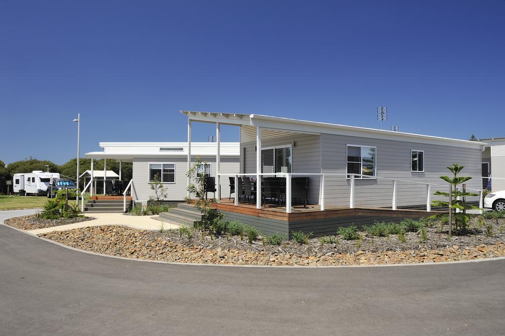 Hotel Nrma Stockton Beach Holiday Park Esterno foto